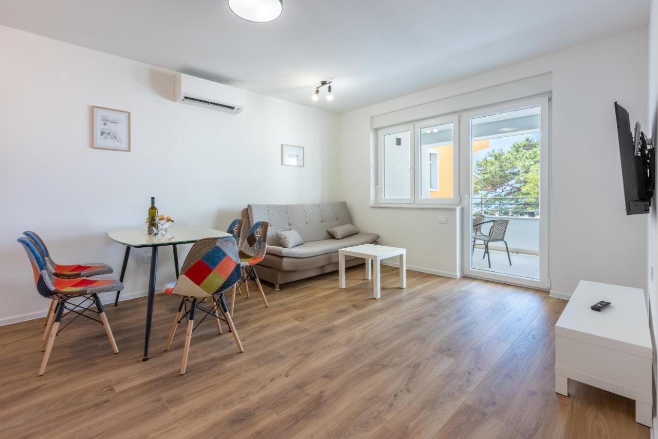 Luxury Apartments Lovorka 1 & 2**** Selce Εξωτερικό φωτογραφία