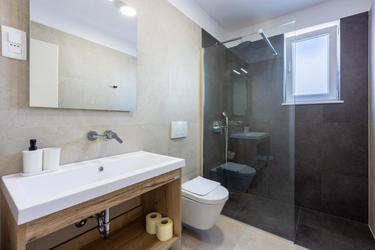 Luxury Apartments Lovorka 1 & 2**** Selce Εξωτερικό φωτογραφία