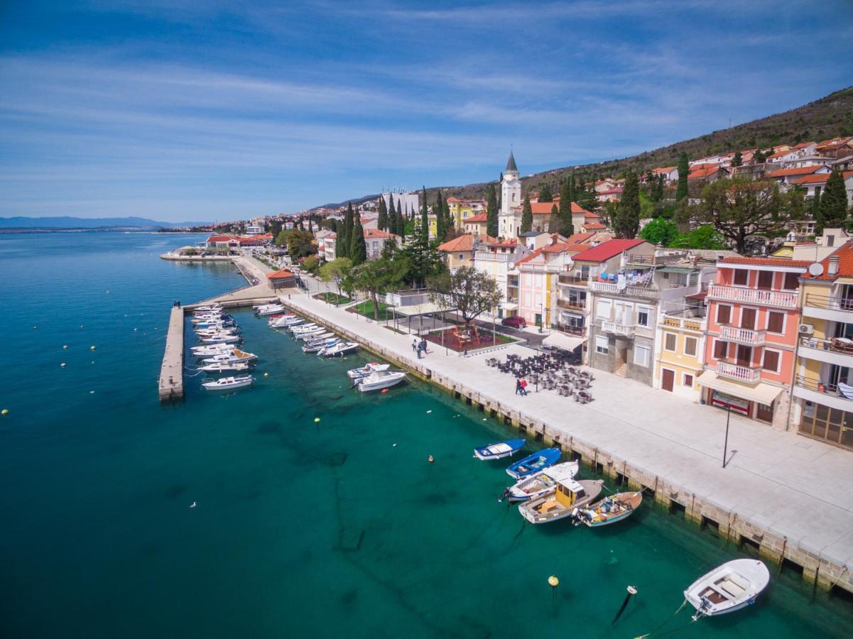 Luxury Apartments Lovorka 1 & 2**** Selce Εξωτερικό φωτογραφία